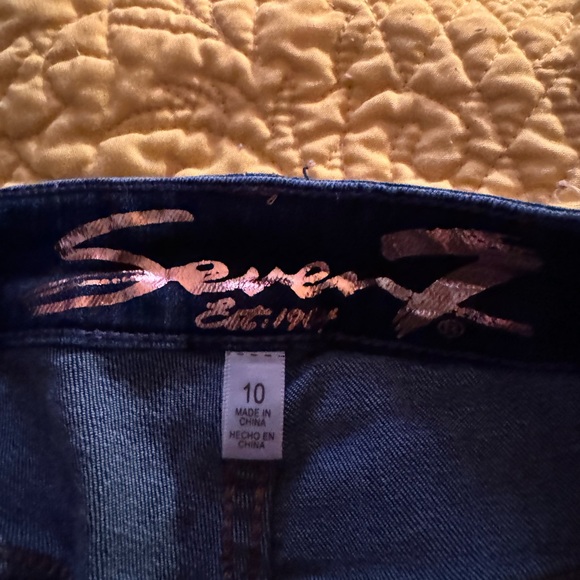 Shorts excellent condition!  Maybe wore twice - Picture 2 of 5